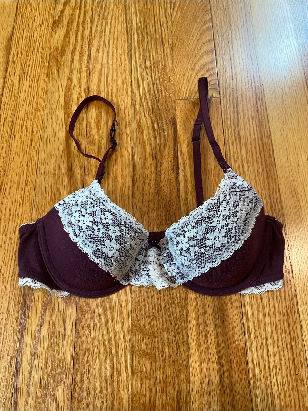 Aerie Maroon and Cream Lace Convertible T-Shirt Bra